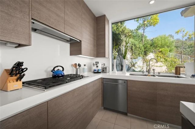 2300 Crestview, Laguna Beach, CA 92651