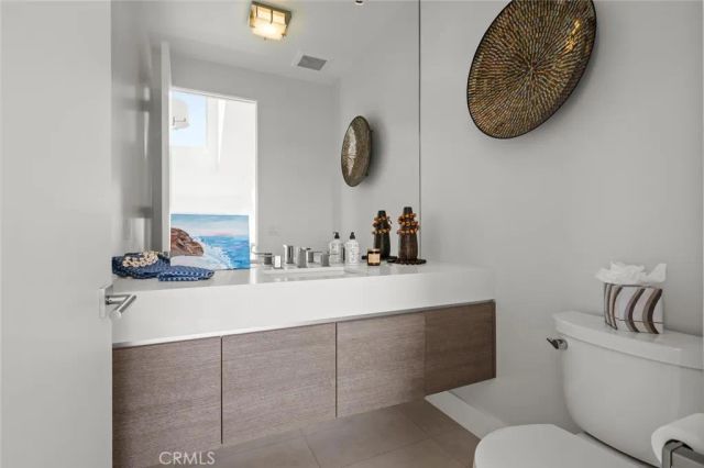 2300 Crestview, Laguna Beach, CA 92651