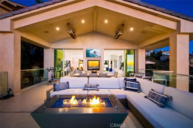 2300 Crestview, Laguna Beach, CA 92651