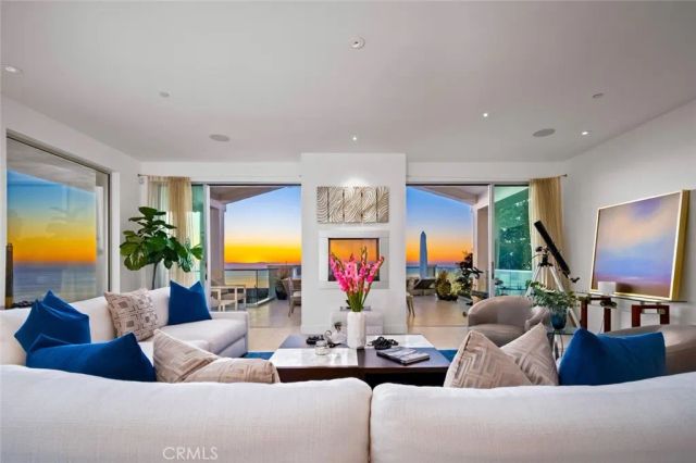 2300 Crestview, Laguna Beach, CA 92651