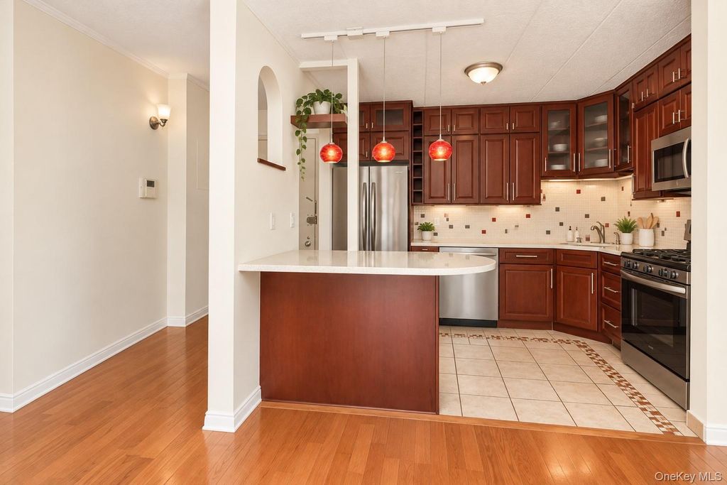 3220 Fairfield Avenue 7B, Bronx, NY 10463 — photo 5