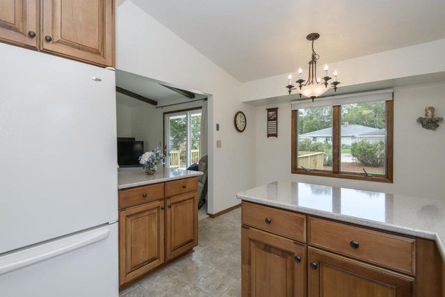 1815 Haymarket ROAD, Waukesha, WI 53189