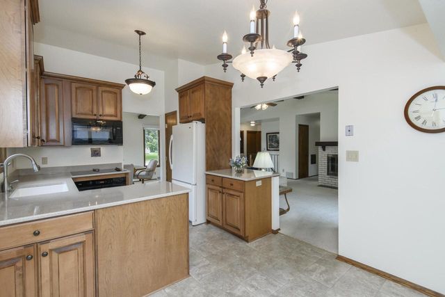 1815 Haymarket ROAD, Waukesha, WI 53189