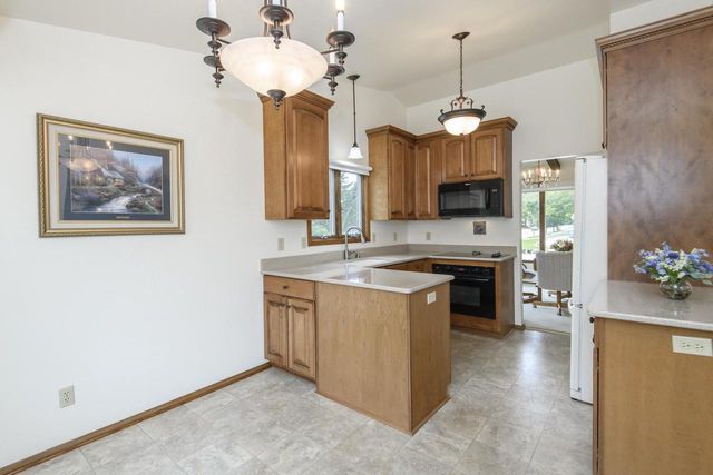 1815 Haymarket ROAD, Waukesha, WI 53189
