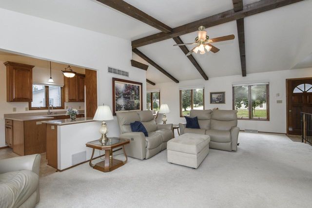 1815 Haymarket ROAD, Waukesha, WI 53189