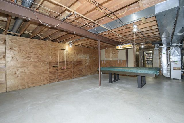 1815 Haymarket ROAD, Waukesha, WI 53189