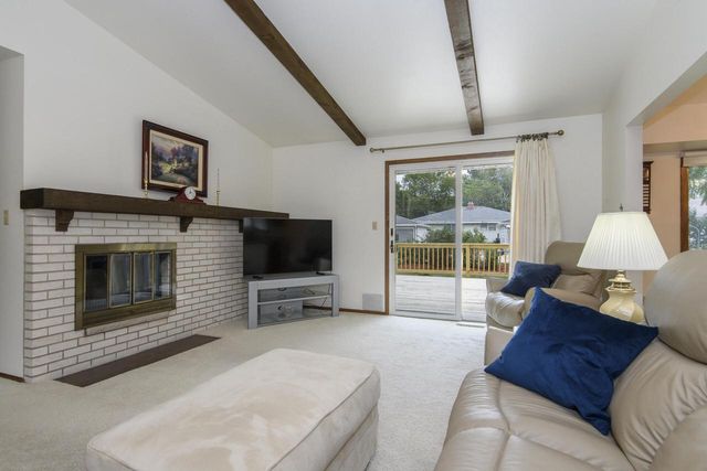 1815 Haymarket ROAD, Waukesha, WI 53189