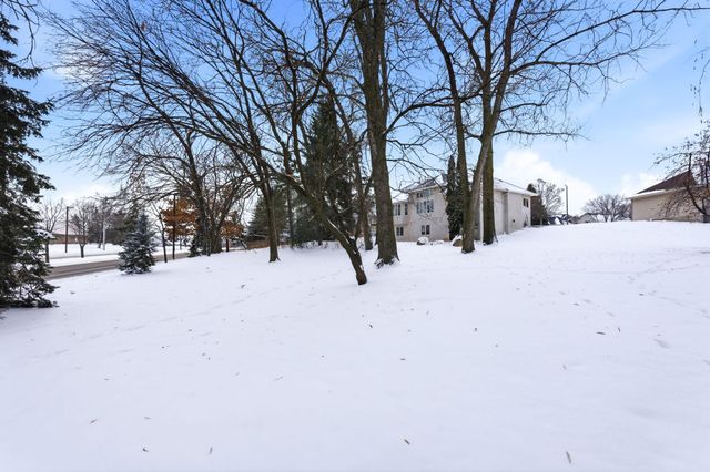 2510 Wexford Court, New Brighton, MN 55112