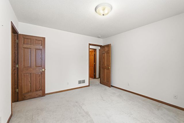 2510 Wexford Court, New Brighton, MN 55112