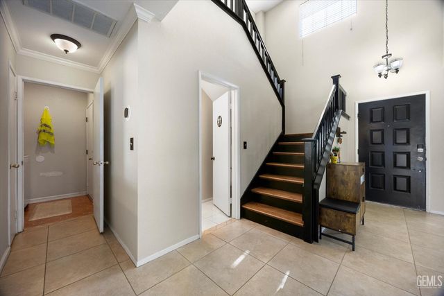 5812 California Spring Drive, Bakersfield, CA 93313
