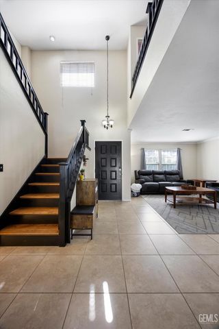 5812 California Spring Drive, Bakersfield, CA 93313