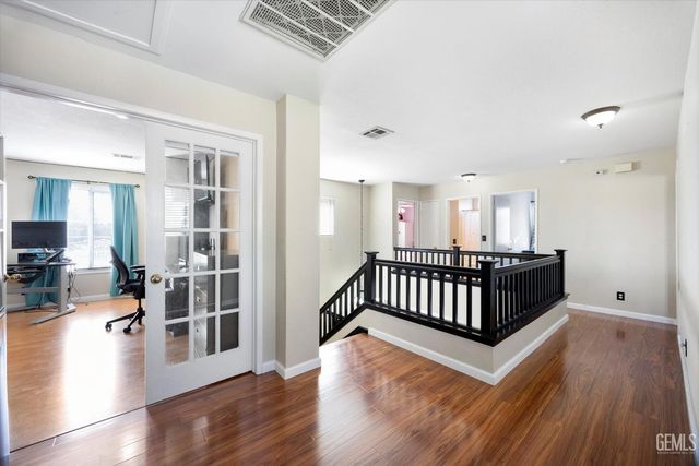 5812 California Spring Drive, Bakersfield, CA 93313