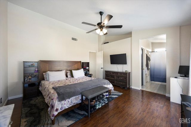 5812 California Spring Drive, Bakersfield, CA 93313