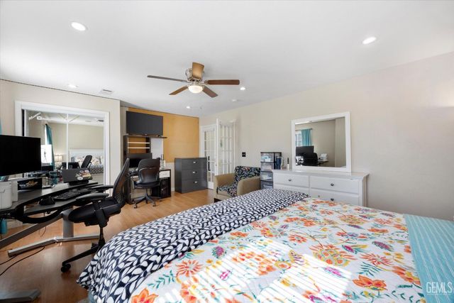 5812 California Spring Drive, Bakersfield, CA 93313