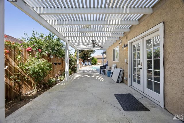 5812 California Spring Drive, Bakersfield, CA 93313