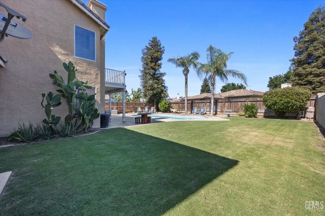 5812 California Spring Drive, Bakersfield, CA 93313