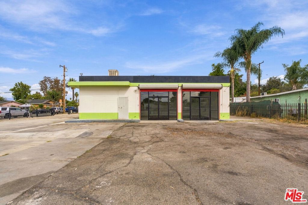 1195 W Mission Boulevard, Pomona, CA 91766 — exterior