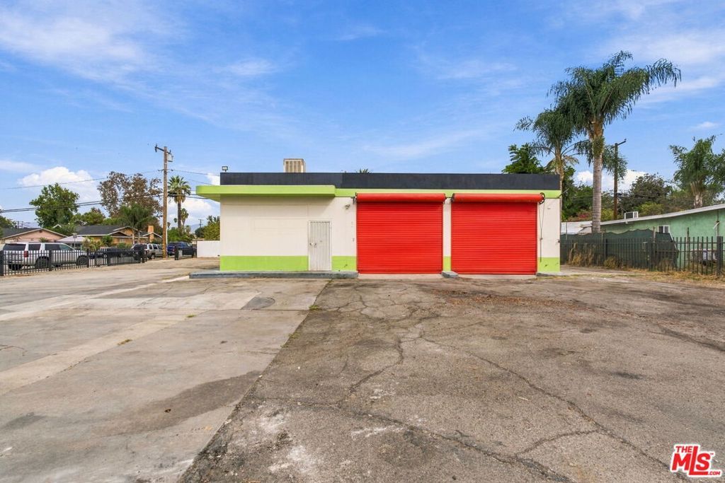 1195 W Mission Boulevard, Pomona, CA 91766 — photo 2