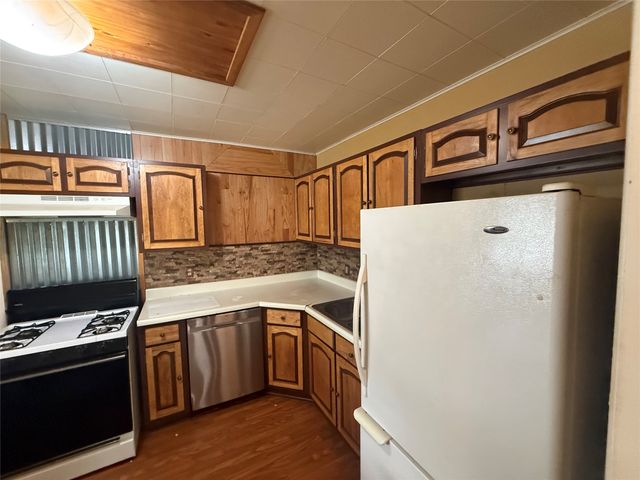 831 Cedar Drive, Mesquite, TX 75149