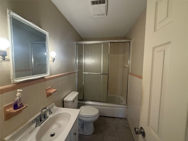 831 Cedar Drive, Mesquite, TX 75149
