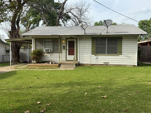 831 Cedar Drive, Mesquite, TX 75149