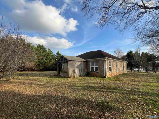 117 Hubert Road, New Market, AL 35761