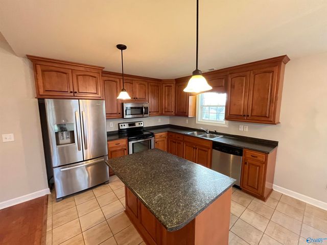 117 Hubert Road, New Market, AL 35761