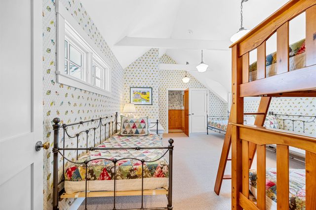 2455 West Hill Road, Stowe, VT 05672