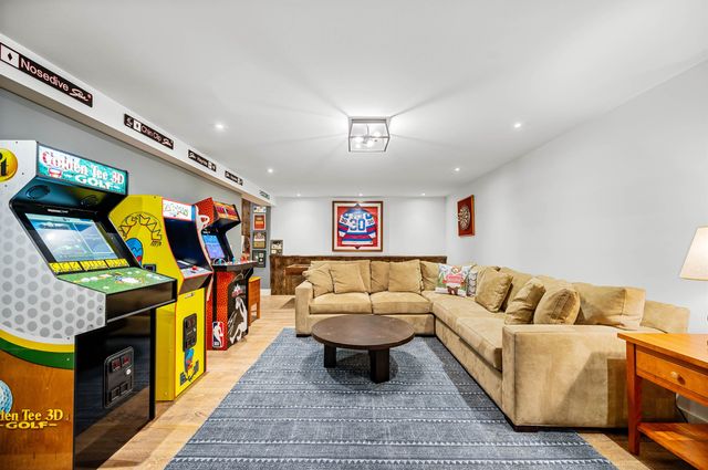 2455 West Hill Road, Stowe, VT 05672