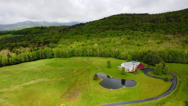 2455 West Hill Road, Stowe, VT 05672