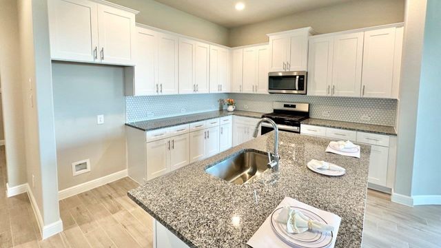 10604 ZIRCON Lane, Fort Worth, TX 76036