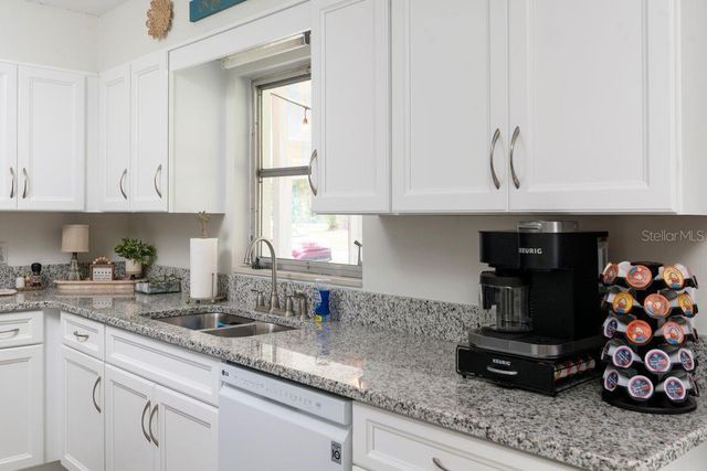 9205 W JASMINE LANE, Crystal River, FL 34429