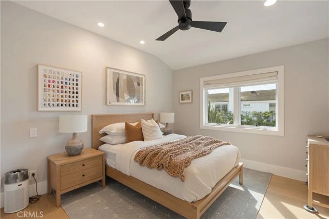 430 Fullerton Avenue, Newport Beach, CA 92663