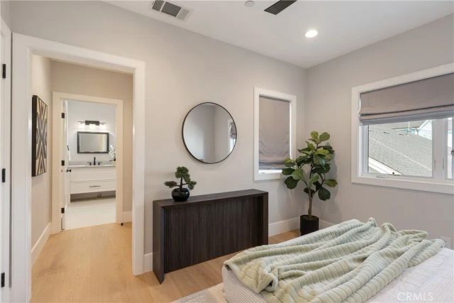 430 Fullerton Avenue, Newport Beach, CA 92663