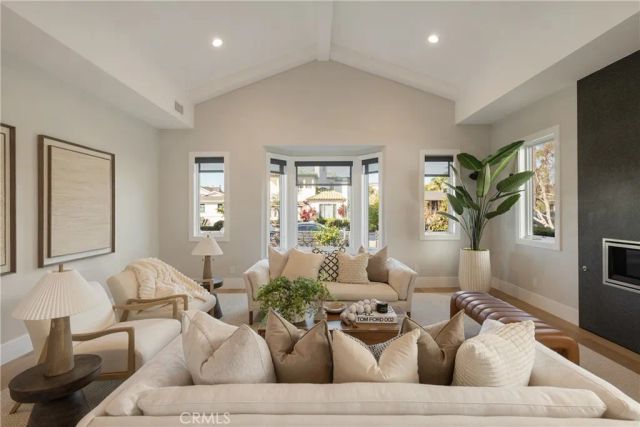 430 Fullerton Avenue, Newport Beach, CA 92663