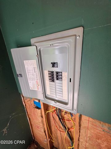 4070 Mccall Lane, Marianna, FL 32448