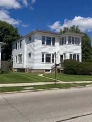 6926 30th AVENUE, Kenosha, WI 53142