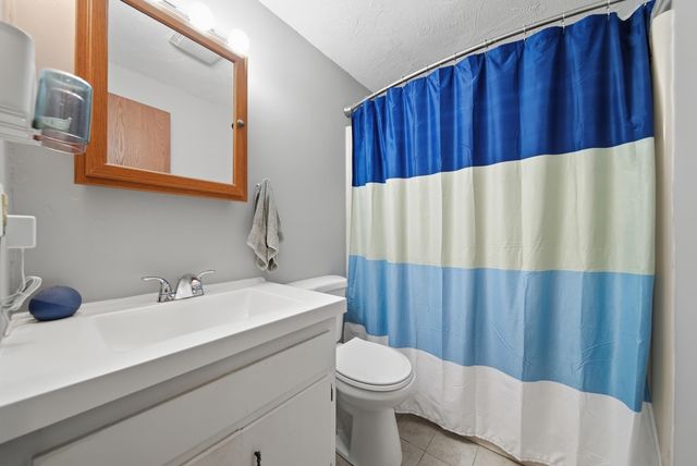 7 Cortez Dr Unit 40, Nashua, NH 03062