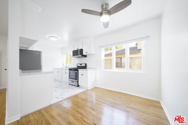 12012 WASHINGTON Place, Los Angeles, CA 90066