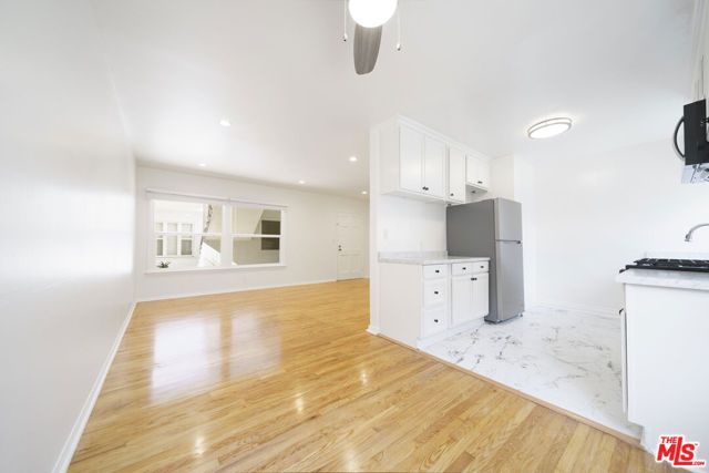 12012 WASHINGTON Place, Los Angeles, CA 90066