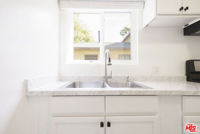 12012 WASHINGTON Place, Los Angeles, CA 90066