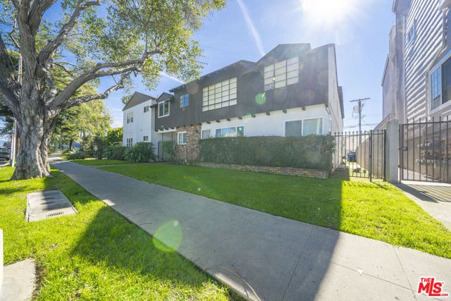 12012 WASHINGTON Place, Los Angeles, CA 90066
