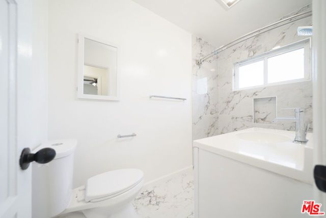 12012 WASHINGTON Place, Los Angeles, CA 90066