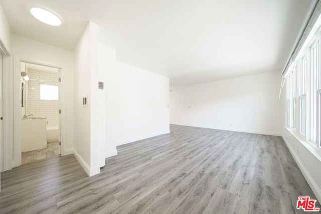12012 WASHINGTON Place, Los Angeles, CA 90066