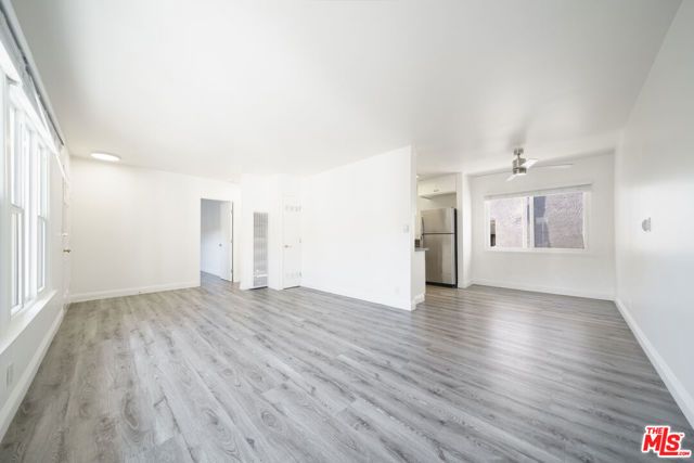 12012 WASHINGTON Place, Los Angeles, CA 90066