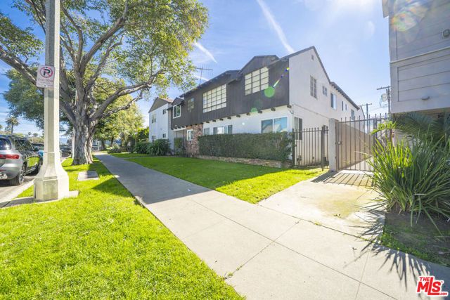12012 WASHINGTON Place, Los Angeles, CA 90066
