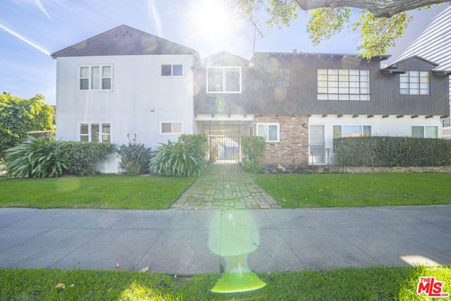 12012 WASHINGTON Place, Los Angeles, CA 90066