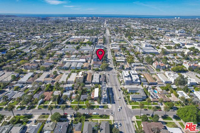 12012 WASHINGTON Place, Los Angeles, CA 90066
