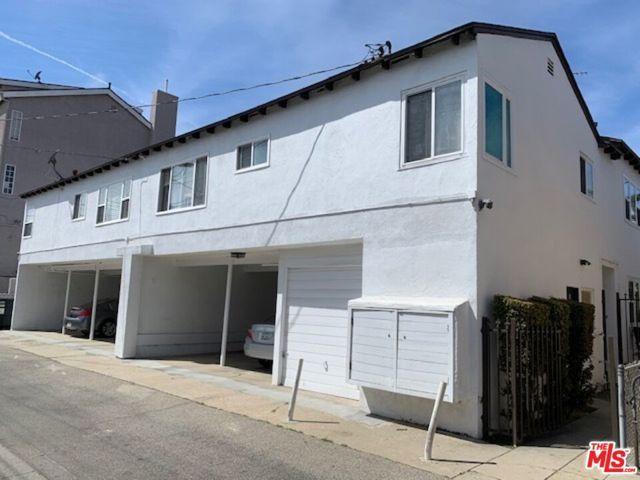 12012 WASHINGTON Place, Los Angeles, CA 90066
