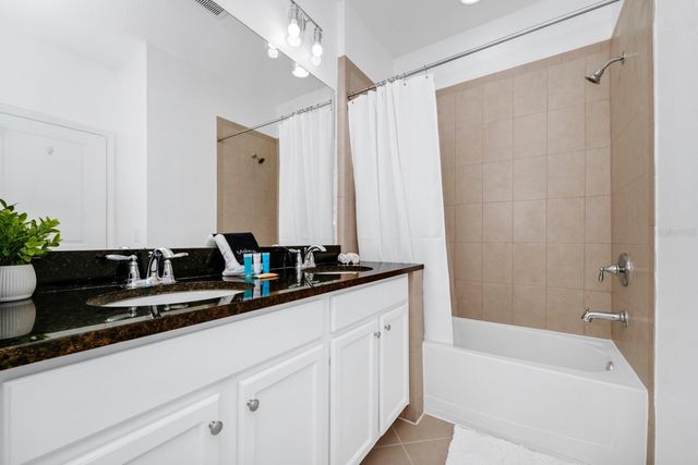 302 CAPTIVA DRIVE, Davenport, FL 33896